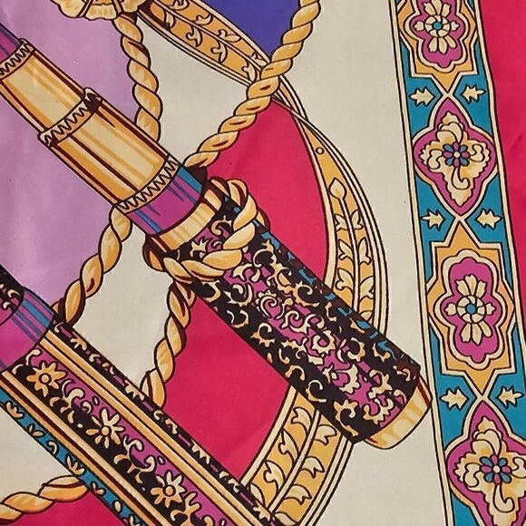 Womens Luxury SATIN Print SCARF Hair Scarf Neck Scarf Beach Wear 90cmX90cm NWT - Picture 4 of 11